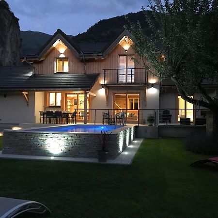 Chalet Barbara With Swimming Pool In The Heart Of Oisans Le Bourg-dʼOisans Екстериор снимка