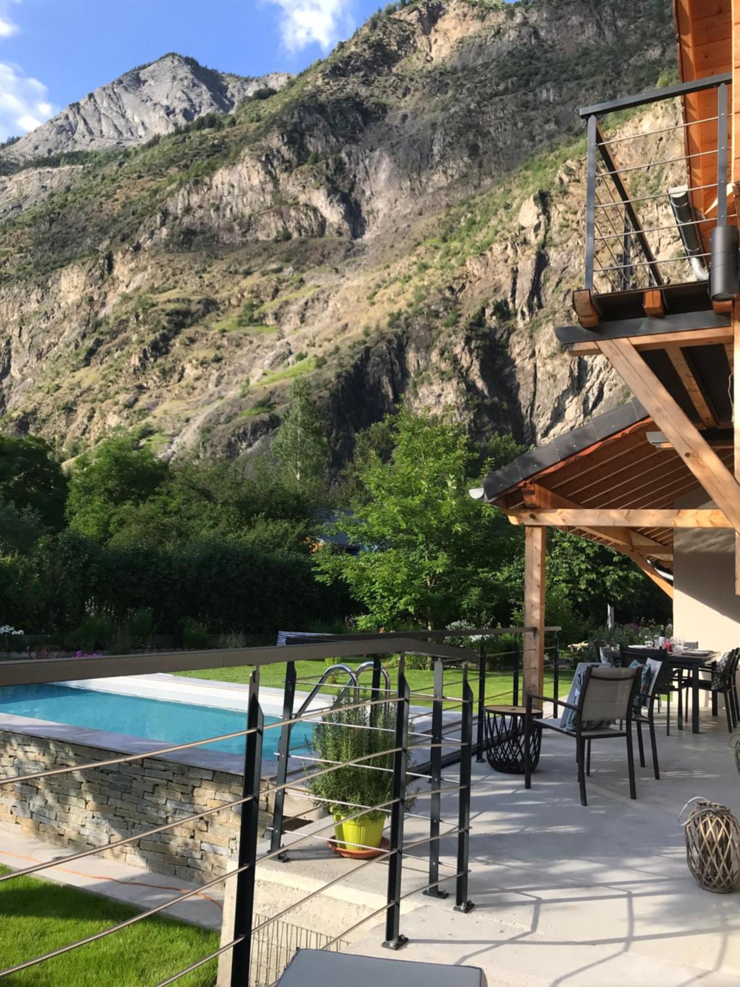 Chalet Barbara With Swimming Pool In The Heart Of Oisans Le Bourg-dʼOisans Екстериор снимка
